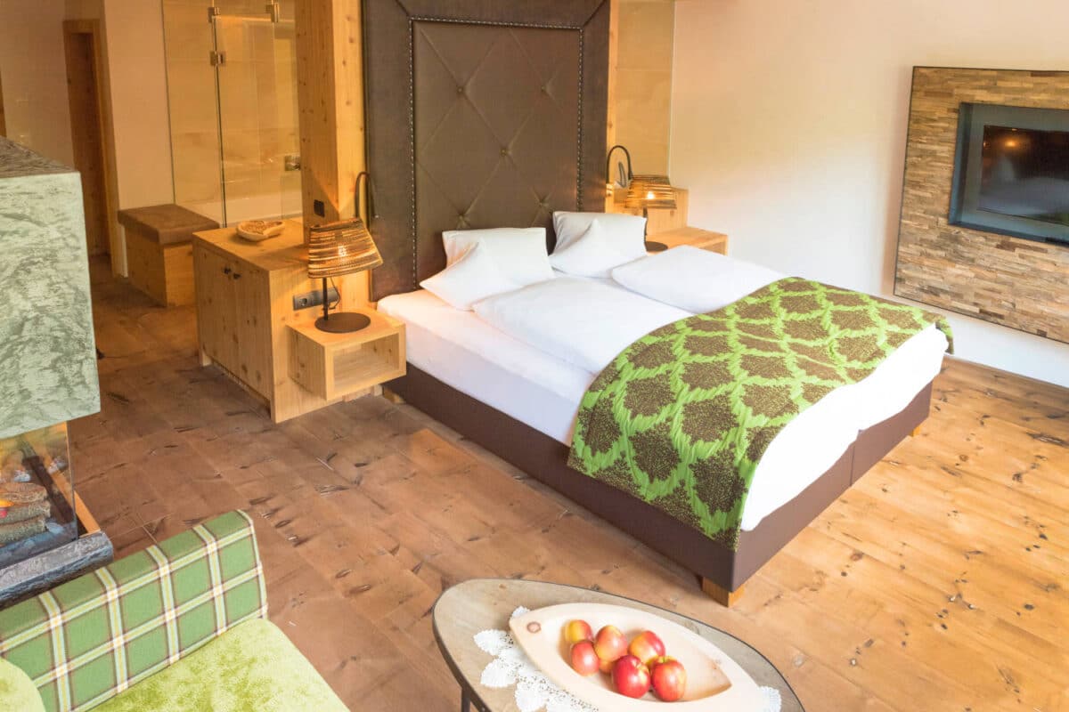 Bett im Zirbenzimmer