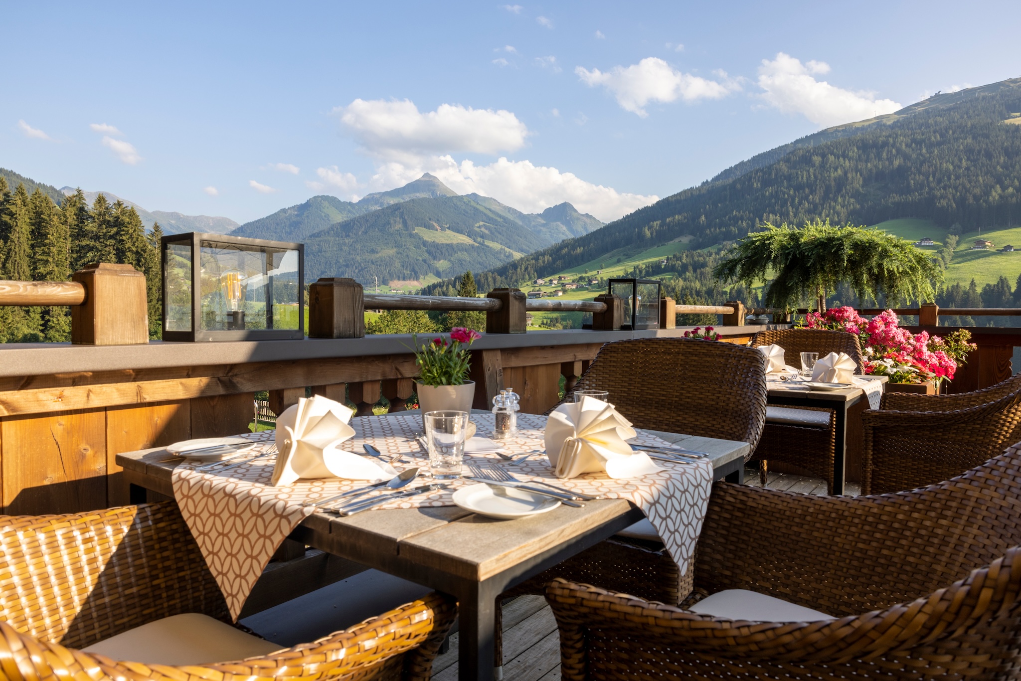 Hotel mit Terasse Tirol