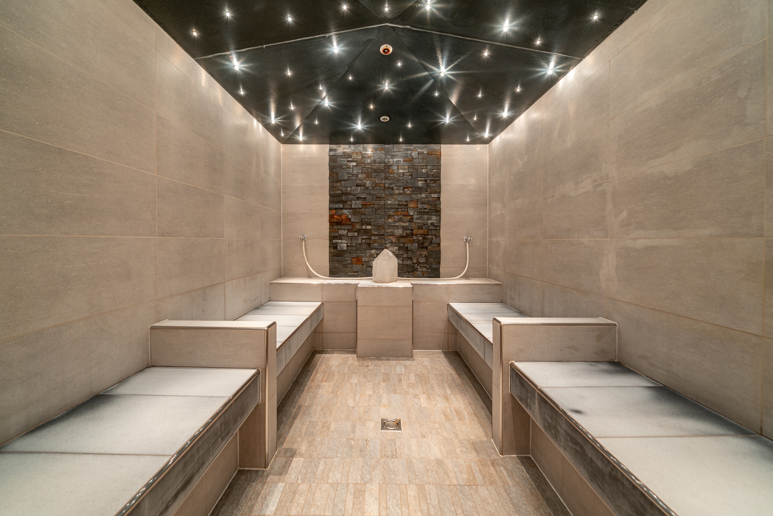 Soledampfbad im Wellnesshotel Alpbacherhof in Tirol